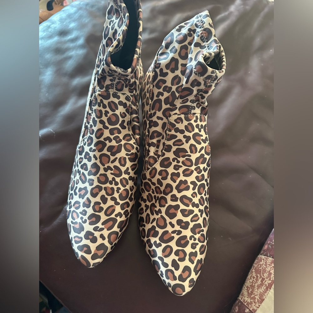 Katy Perry - size 11
